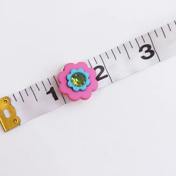 4/$20 Daisy flower shoelace charm for roller skates tennis shoes or boots - Picture 13 of 13